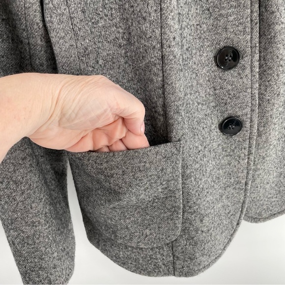 Talbots Gray Wool Blend 3 Button Classic Neutral Minimalist Pockets Blazer - Picture 3 of 14